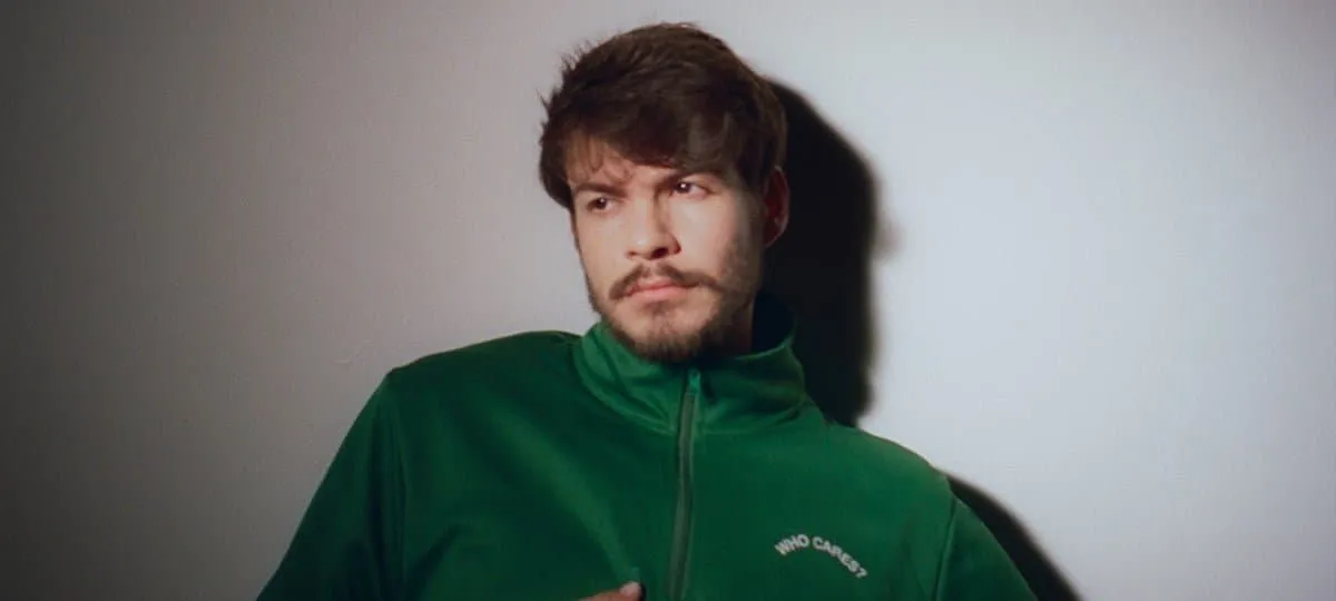 Rex Orange County posing for Coup de Main