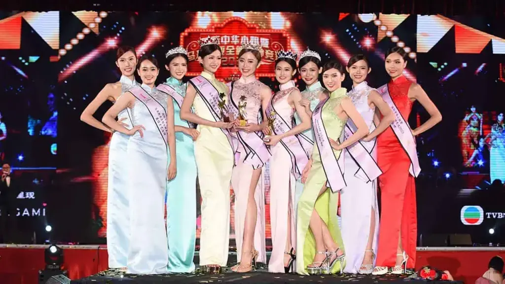 The vibrant group photo of all participants at the Goddess Awards 2023 event.