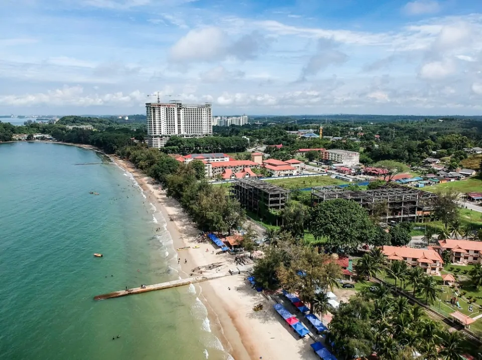 Telung Kemang beach