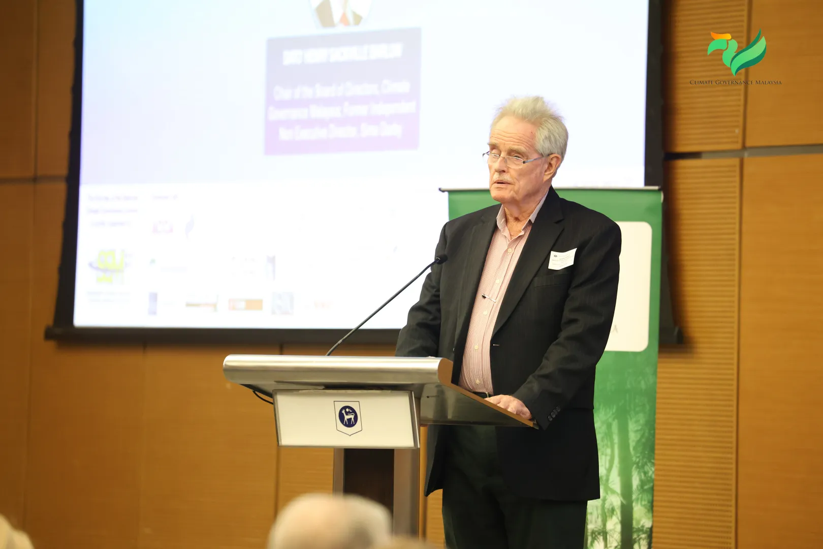 Leadership with a longer view dato henry barlow img