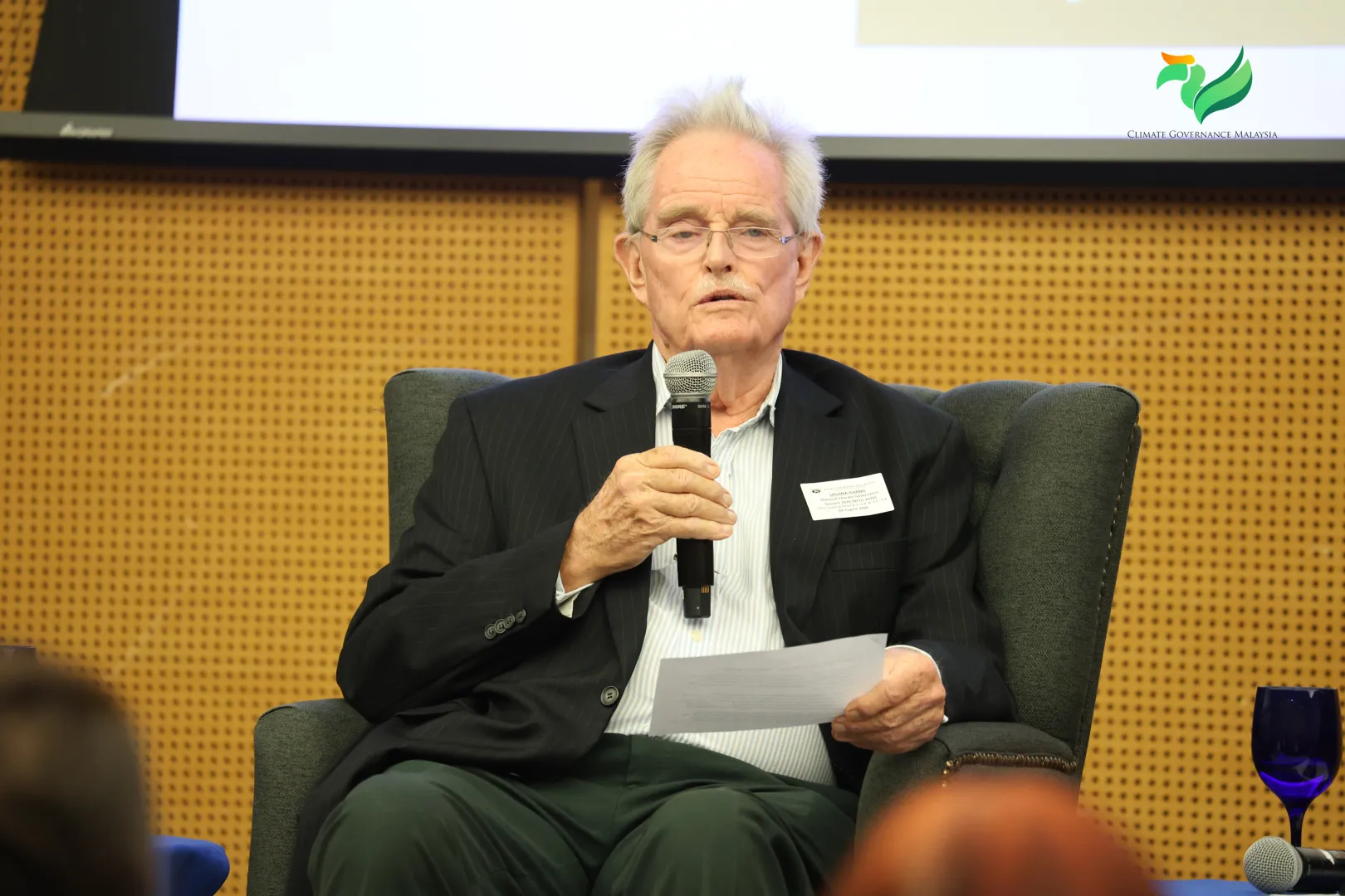 Leadership with a longer view dato henry barlow img